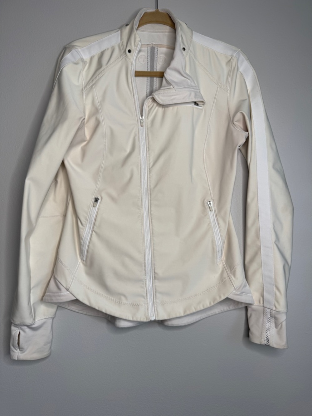 Vintage Hustle 1.0 Lululemon White Magnetic Jacket Asymmetrical Cuffins Moto 8 - Picture 5 of 5